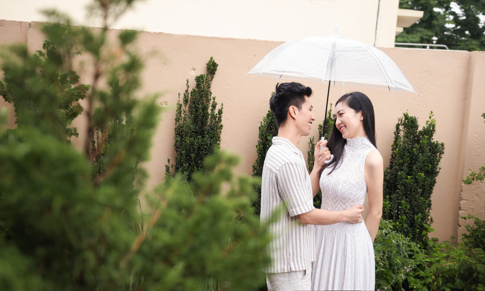 Cặp đôi sánh bước bên nhau, kết quả sau khi chọn đúng bằng hệ thống